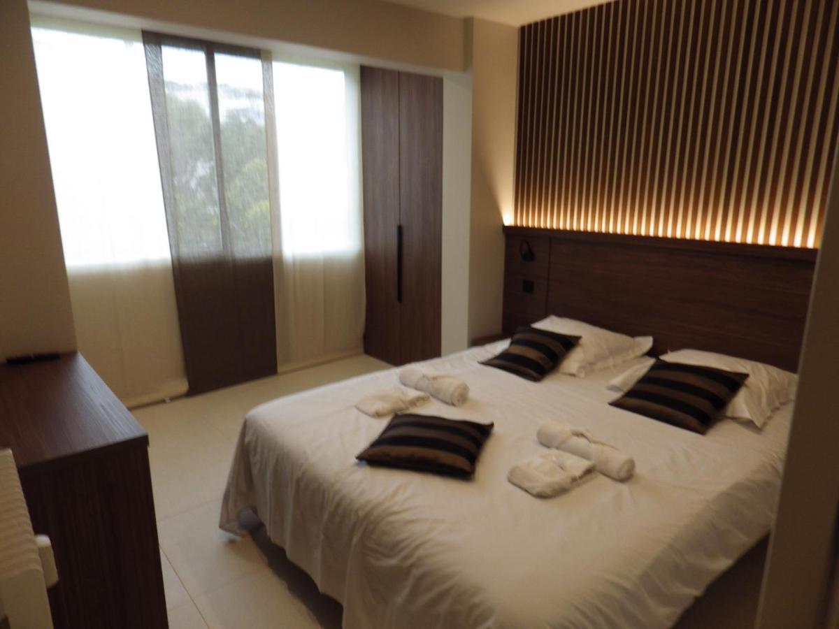 Appartement Front De Mer, Croisette,cannes,prés Du Martinez